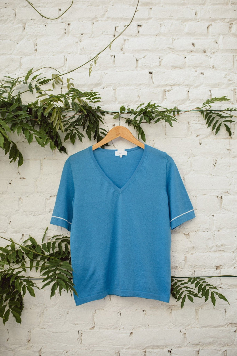 Janes - V-neck Short Sleeve T-shirt Sky Blue